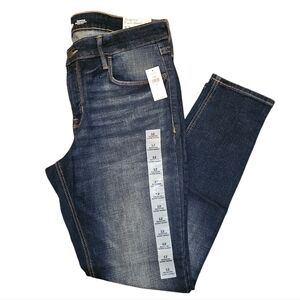 Old Navy Rockstar Super Skinny Mid-rise Jeans